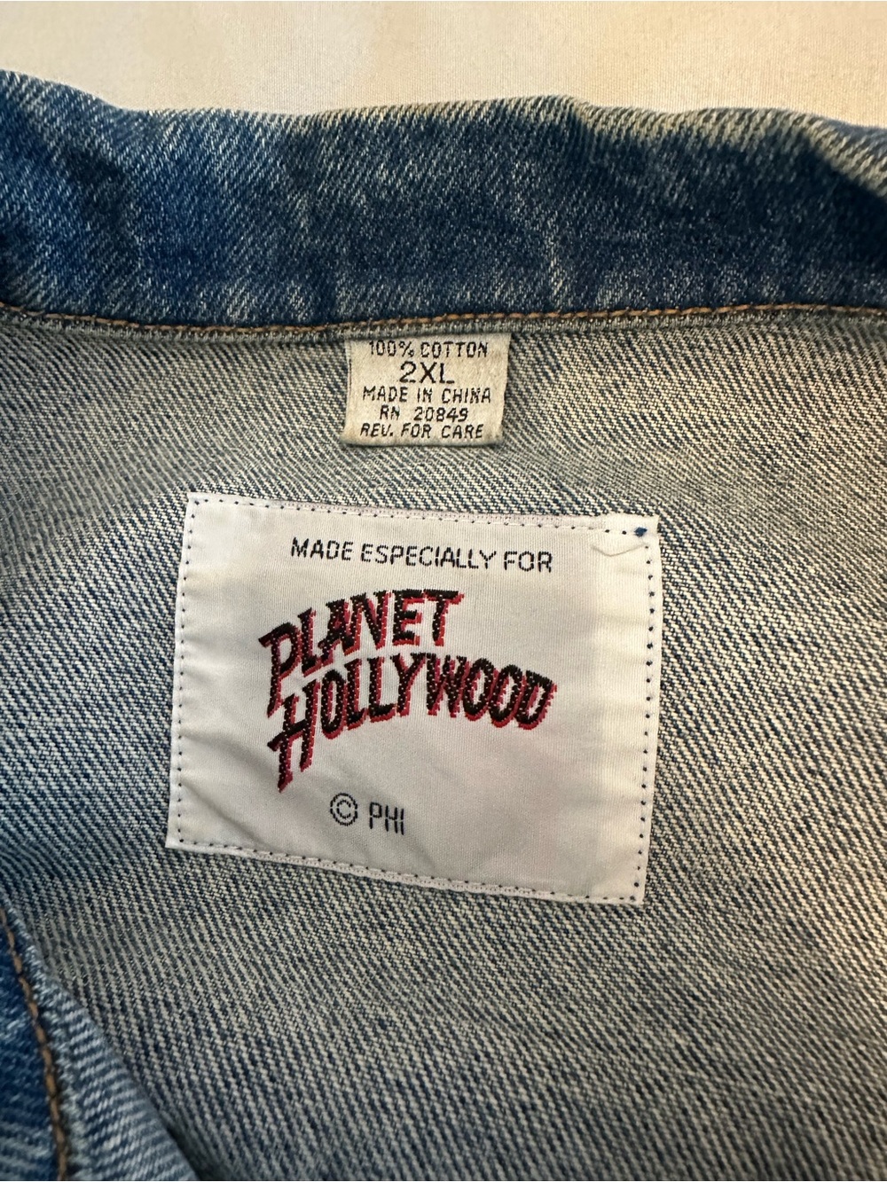 Vintage Planet Hollywood Las Vegas Denim Jacket XXL Oversized - Picture 3 of 5